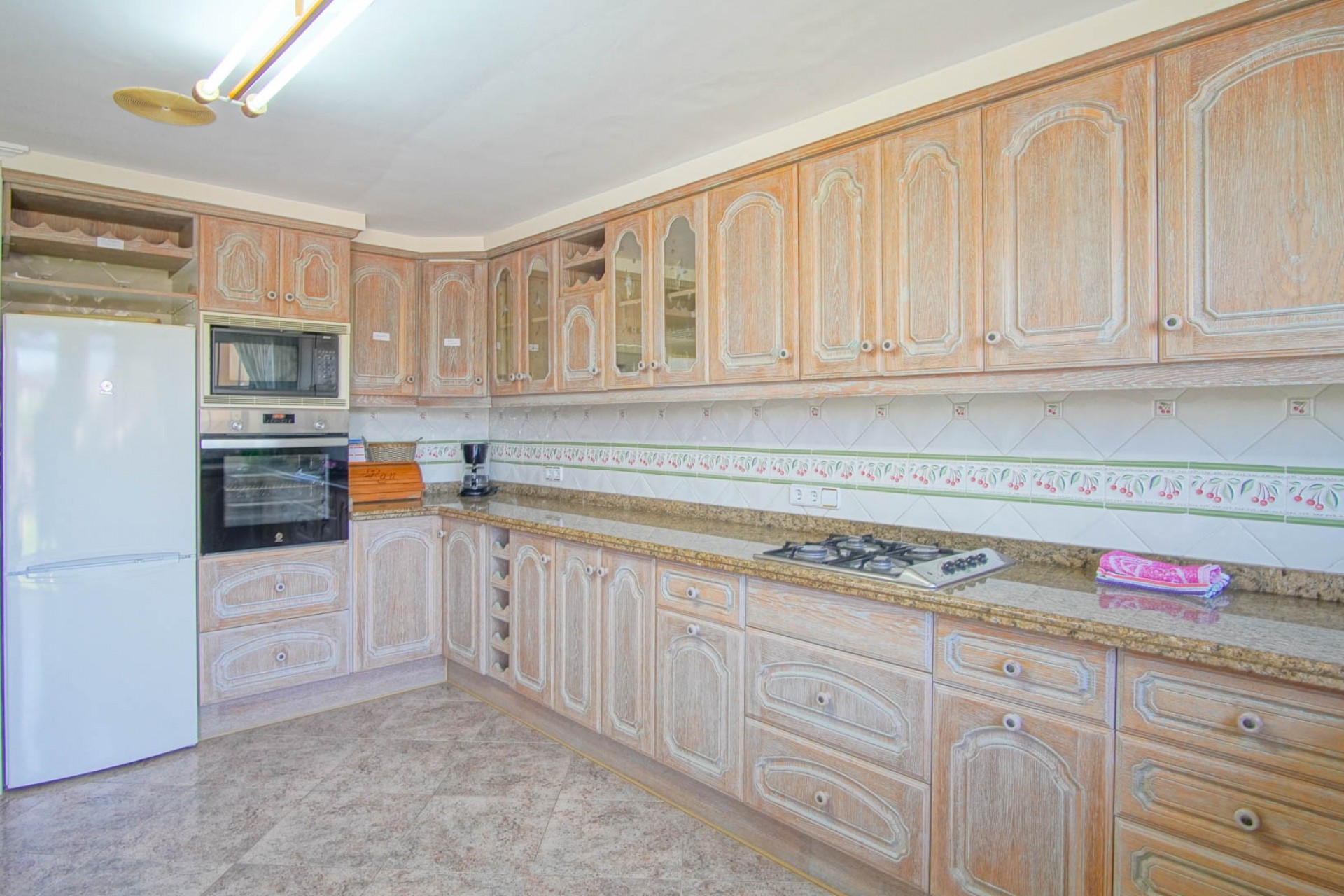 Resale - Villa -
Benissa - Fustera