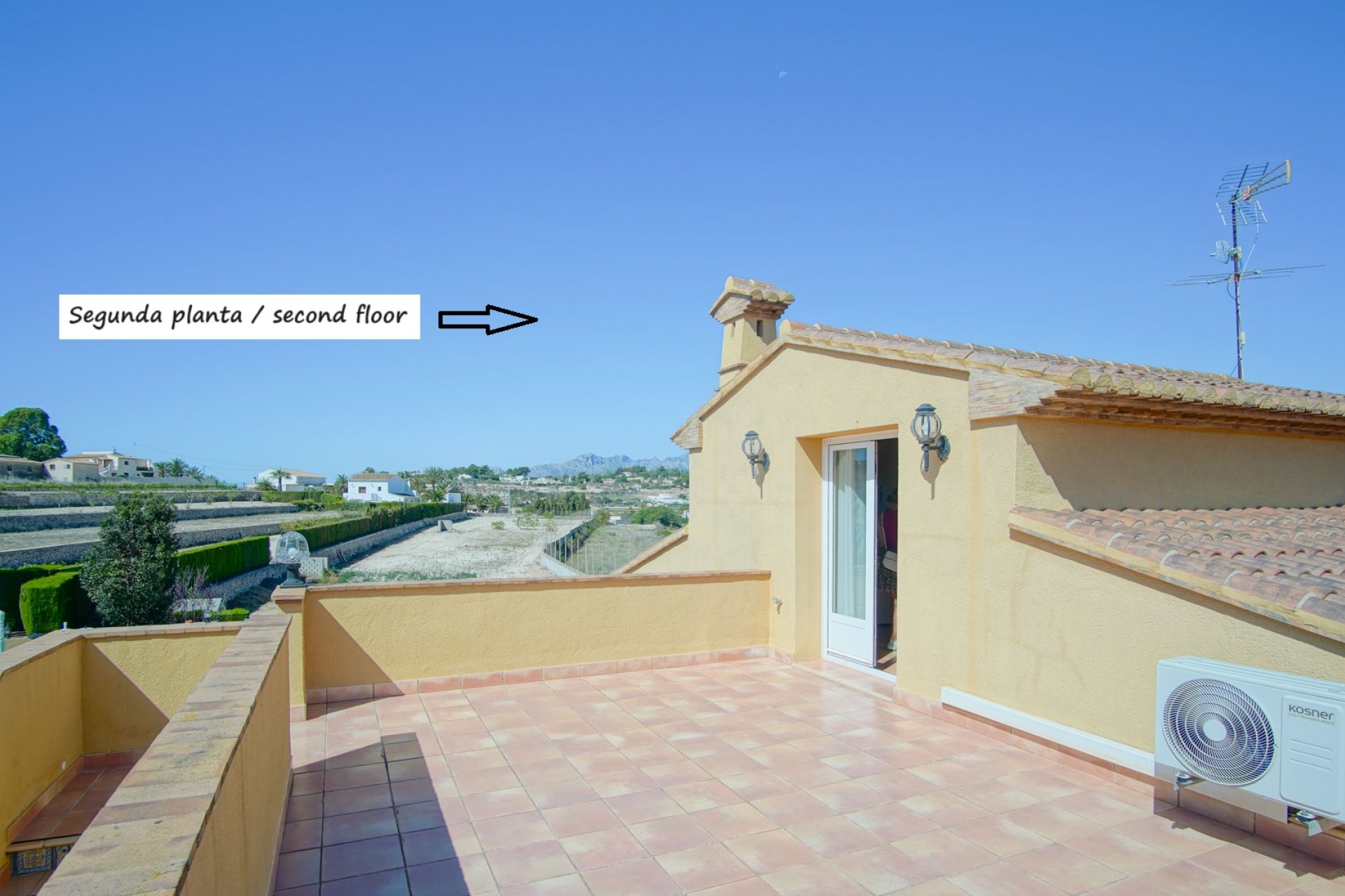 Resale - Villa -
Benissa - Fustera