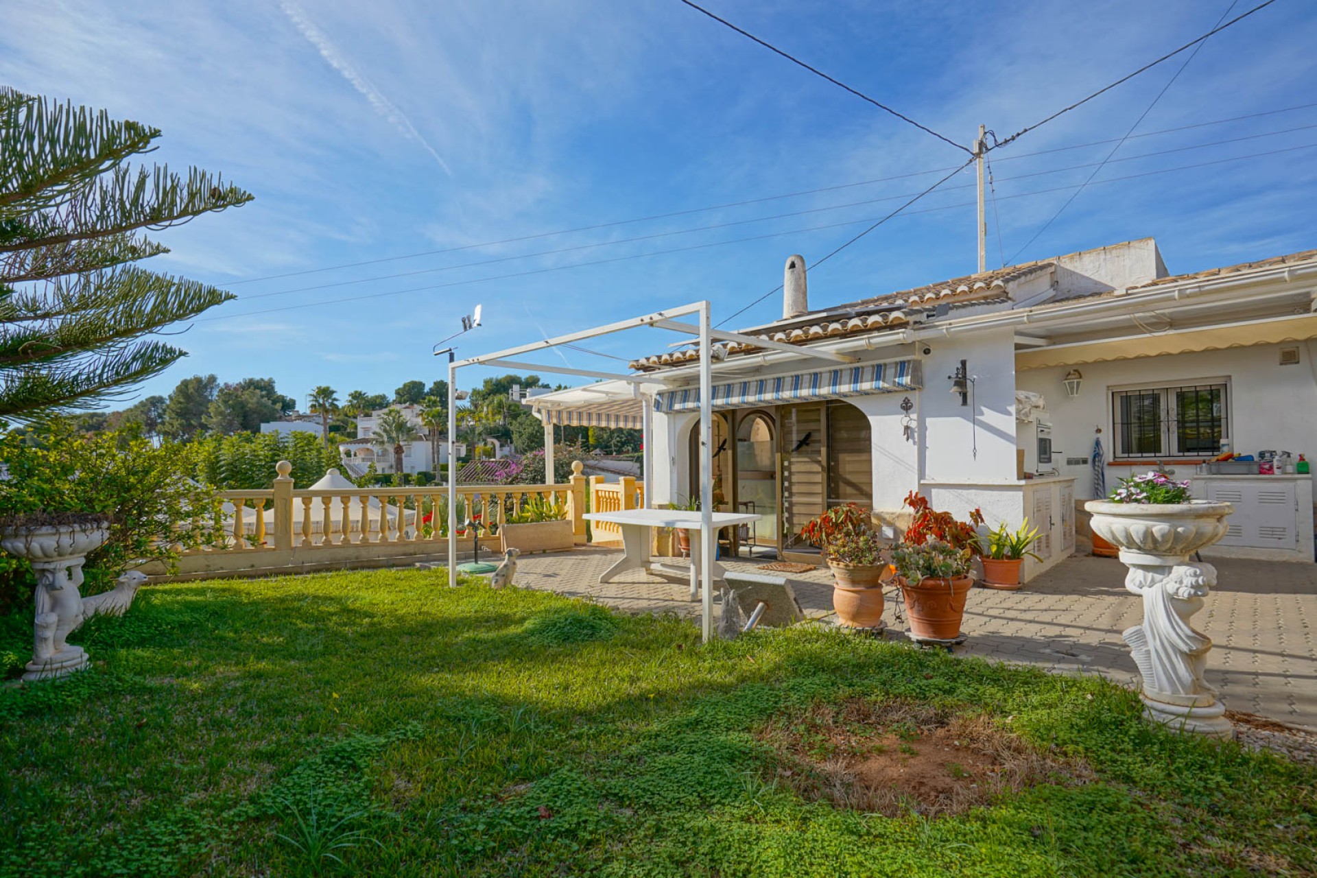 Resale - Villa -
Benissa - La Fustera