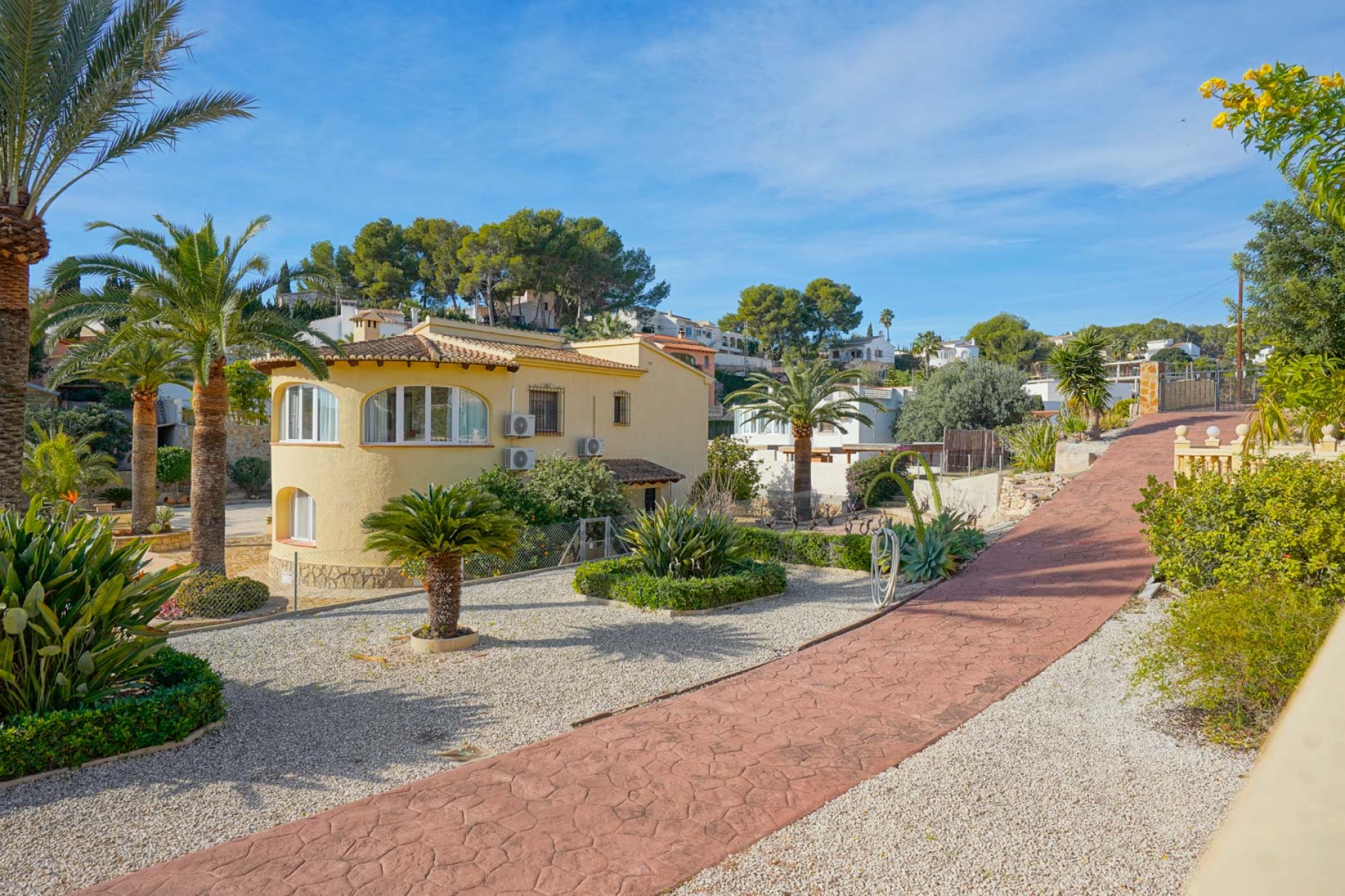 Resale - Villa -
Benissa - La Fustera