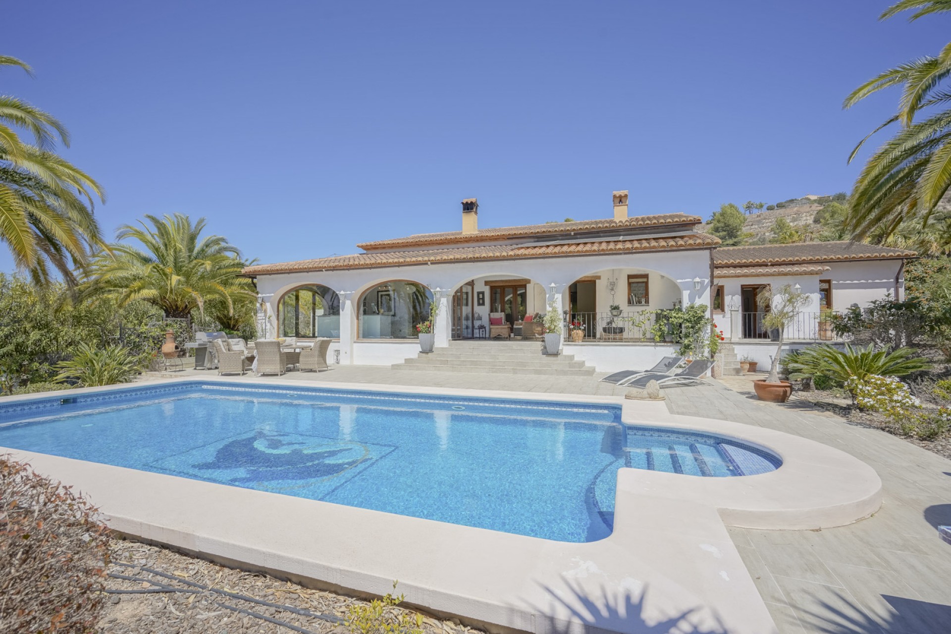 Resale - Villa -
Benissa - Partida Llenes