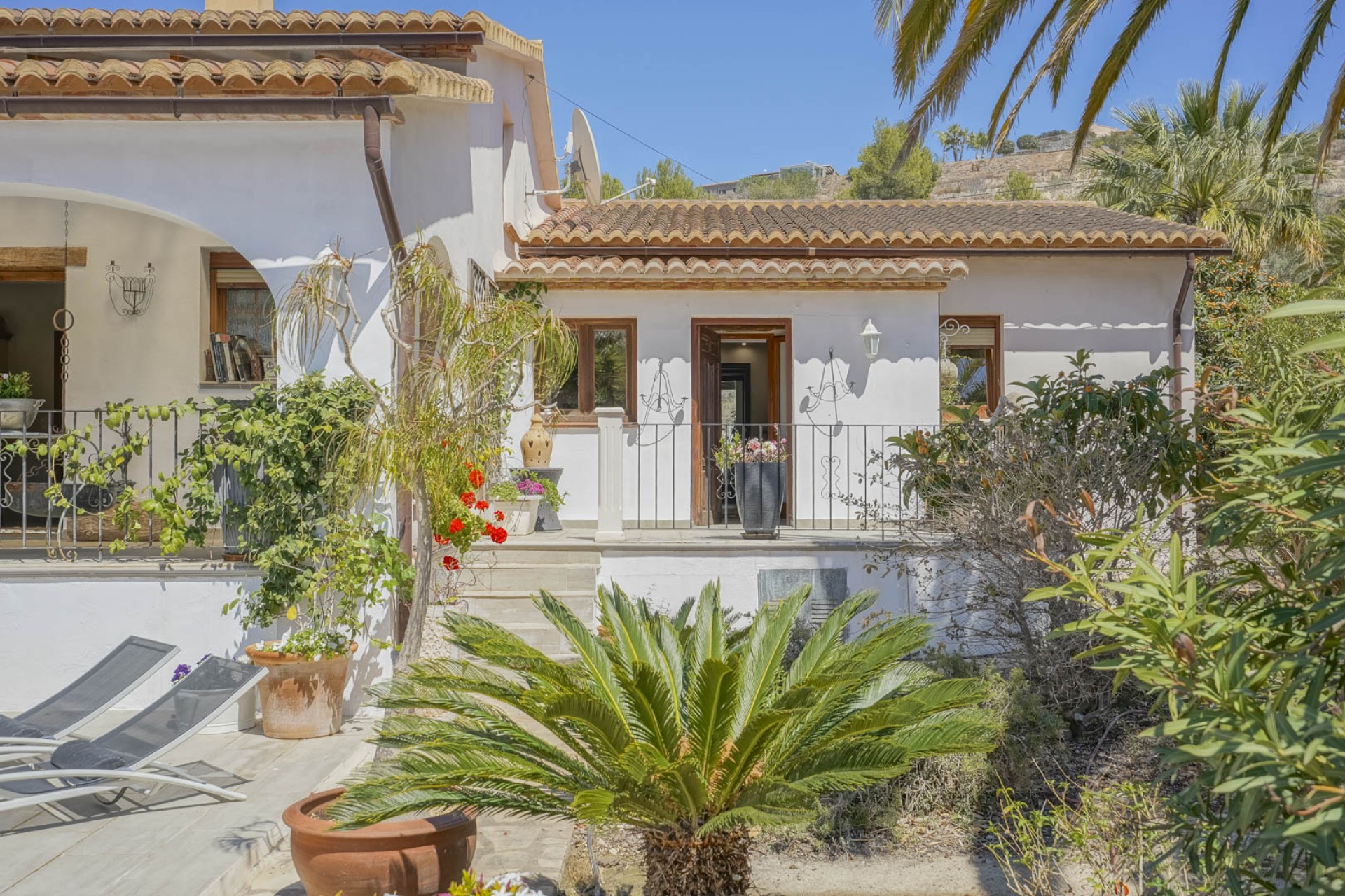 Resale - Villa -
Benissa - Partida Llenes