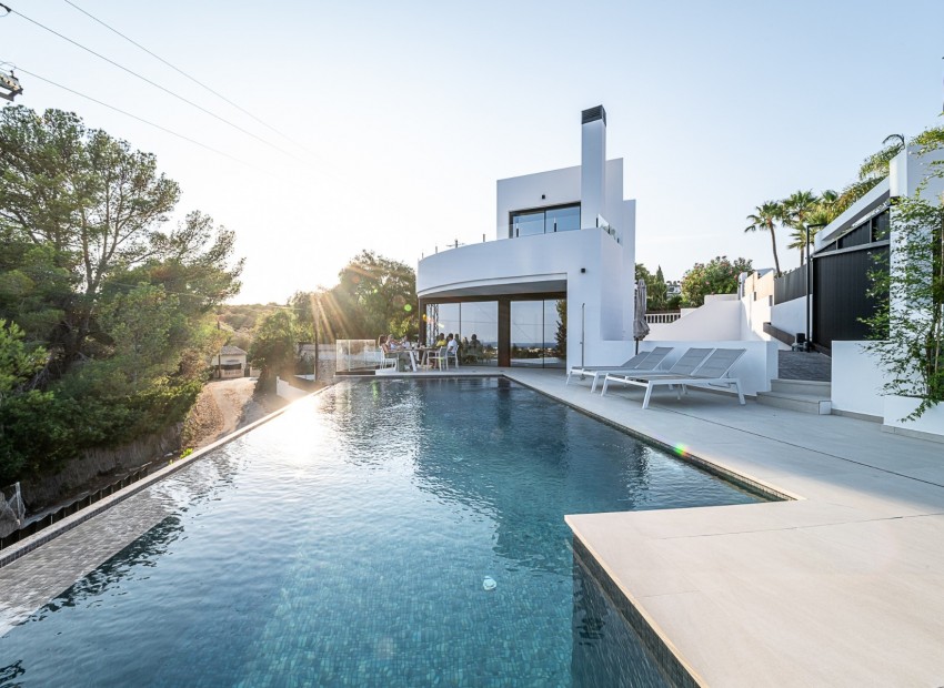 Resale - Villa -
Benissa
