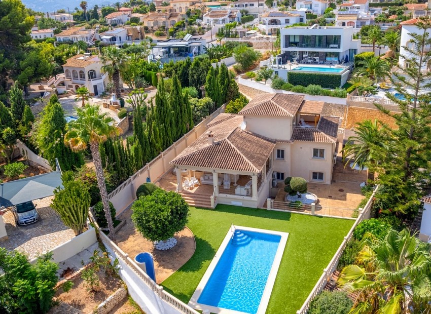Resale - Villa -
Benissa