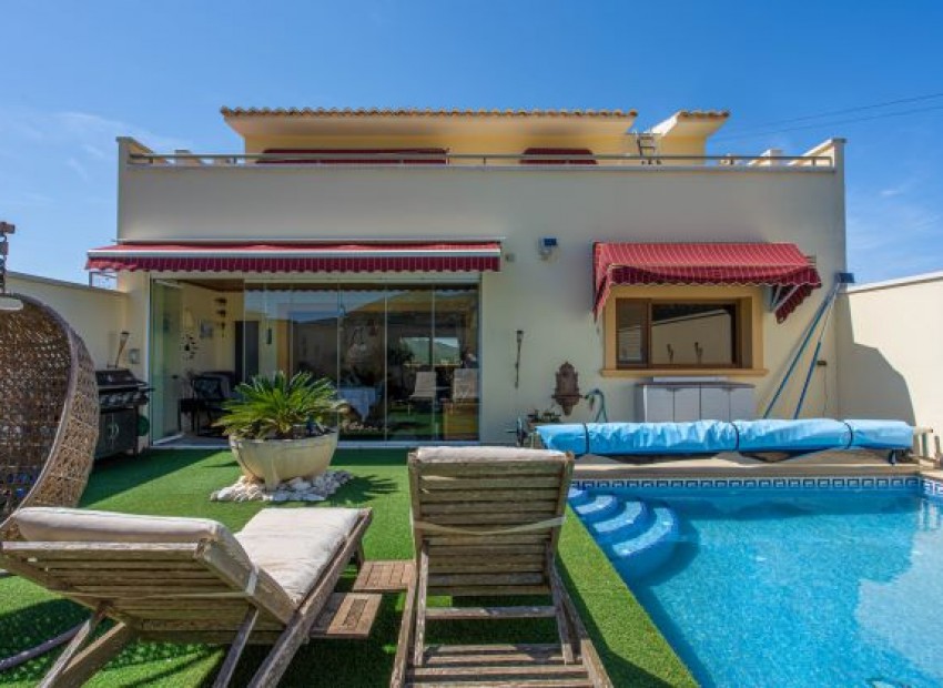 Resale - Villa -
Benitachell - Center