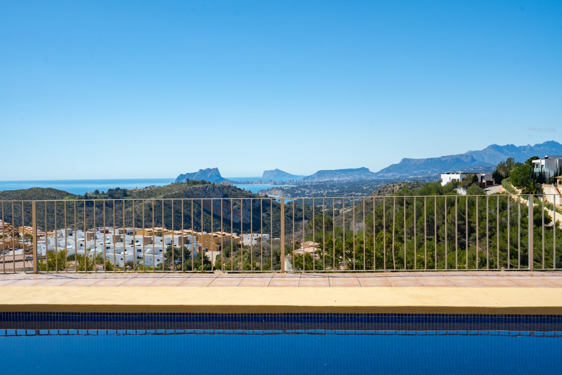 Resale - Villa -
Benitachell - Cumbre del Sol