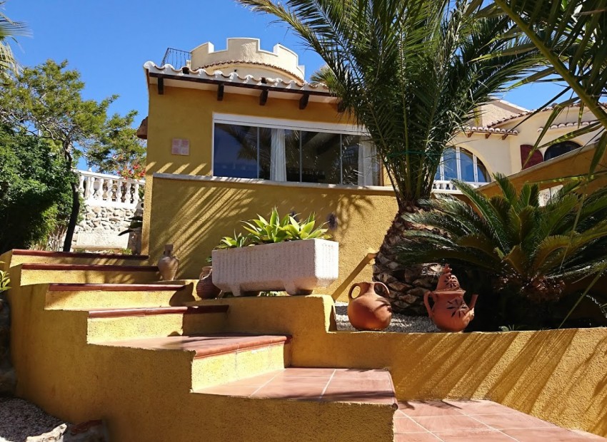 Resale - Villa -
Benitachell - Cumbre del Sol