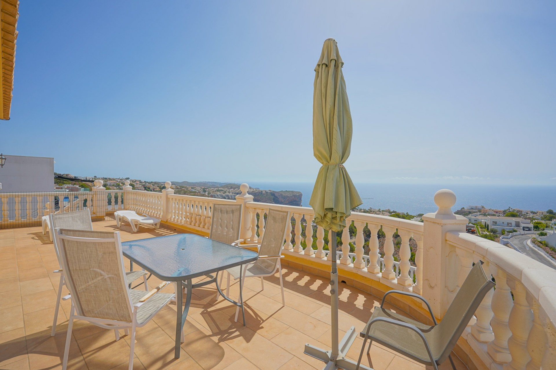 Resale - Villa -
Benitachell - Cumbre del Sol