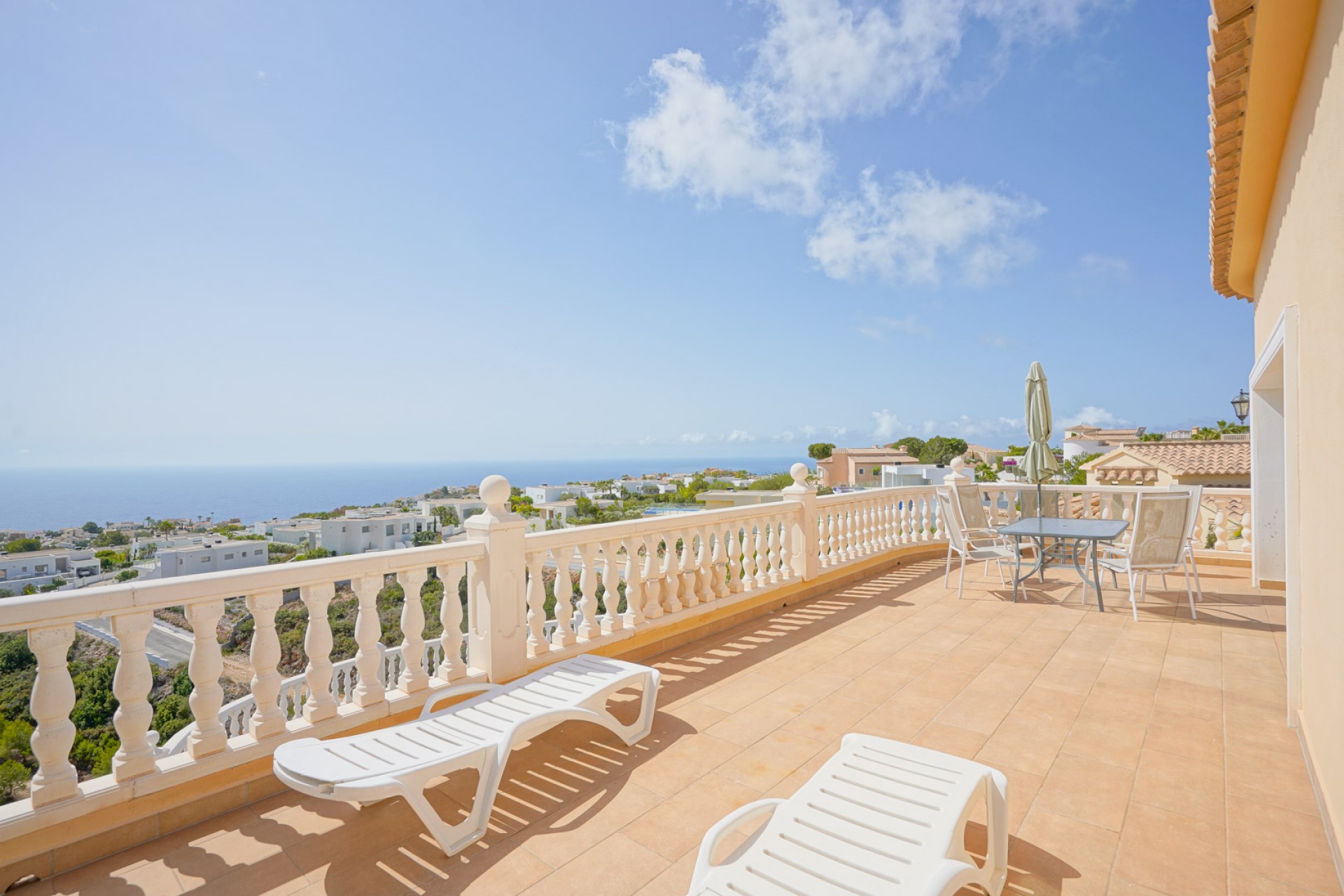 Resale - Villa -
Benitachell - Cumbre del Sol