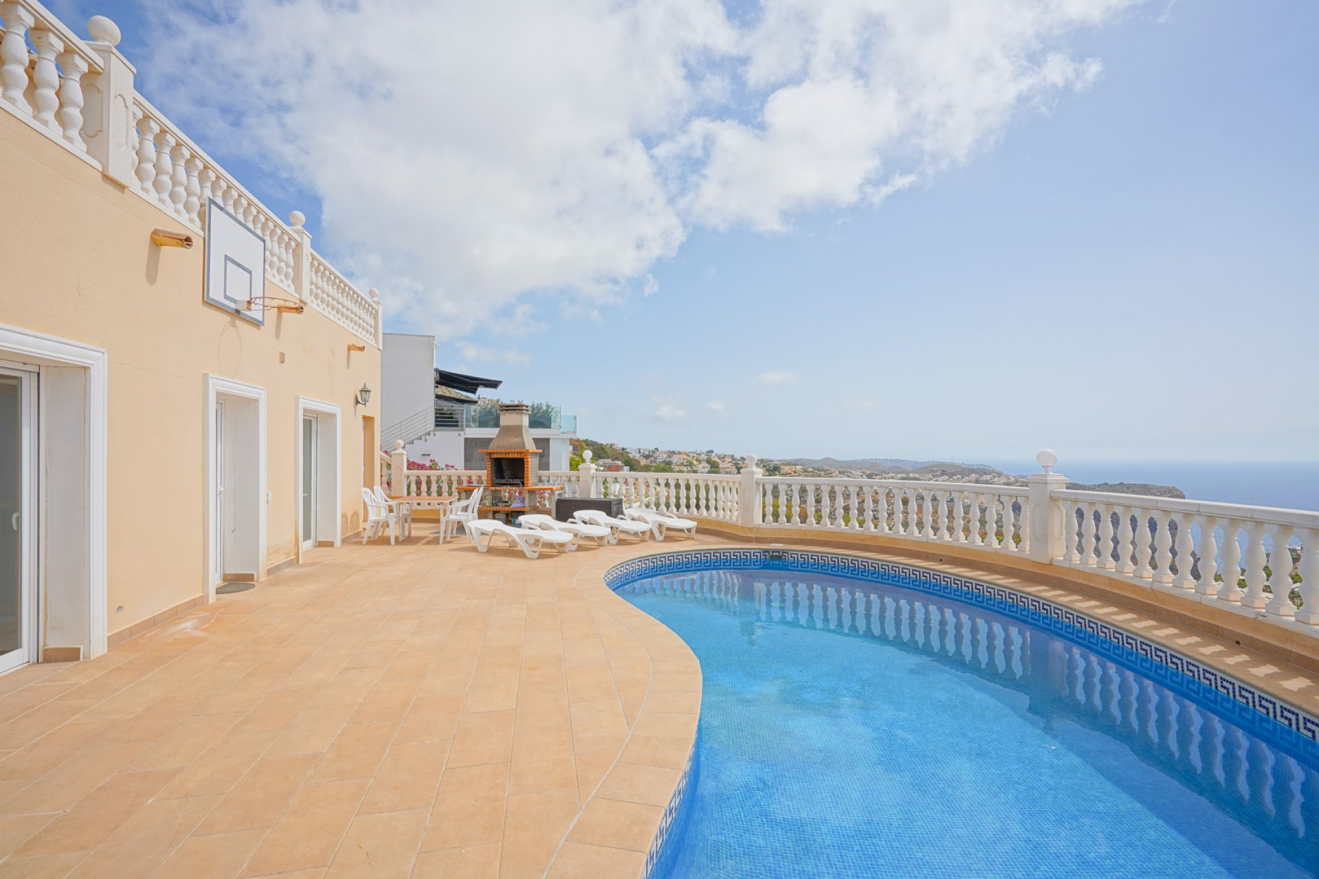 Resale - Villa -
Benitachell - Cumbre del Sol