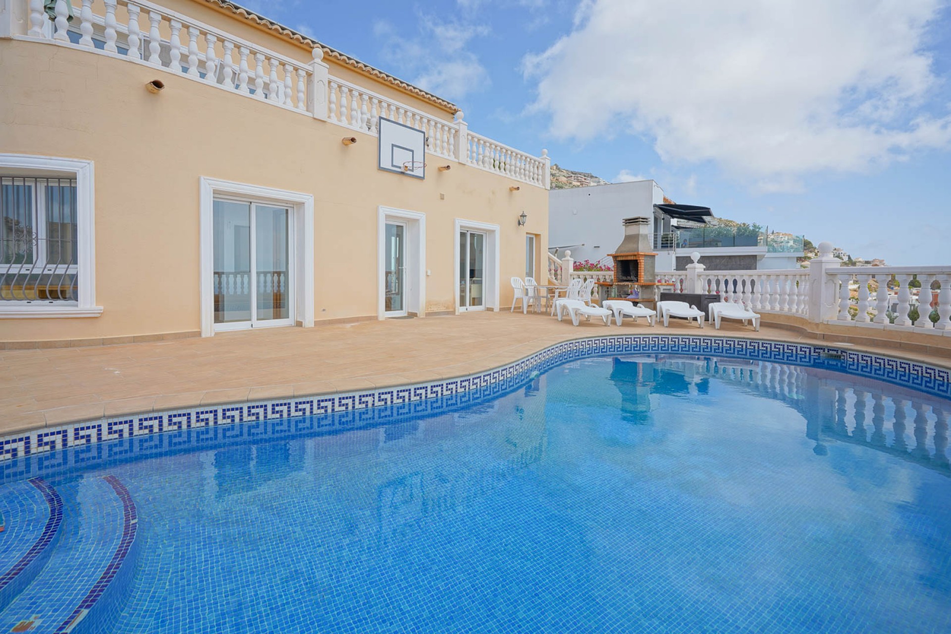 Resale - Villa -
Benitachell - Cumbre del Sol