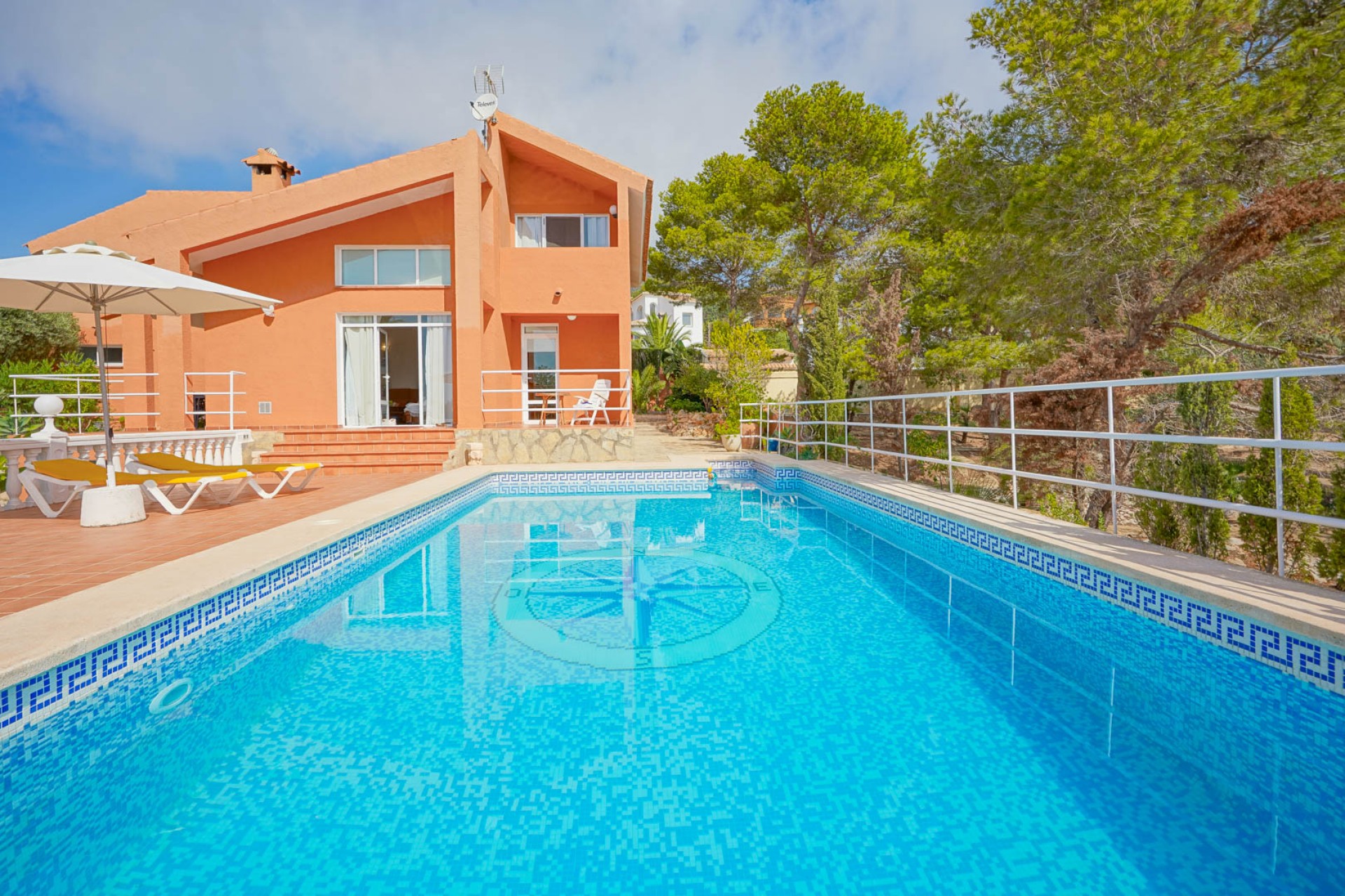 Resale - Villa -
Benitachell - Cumbre del Sol