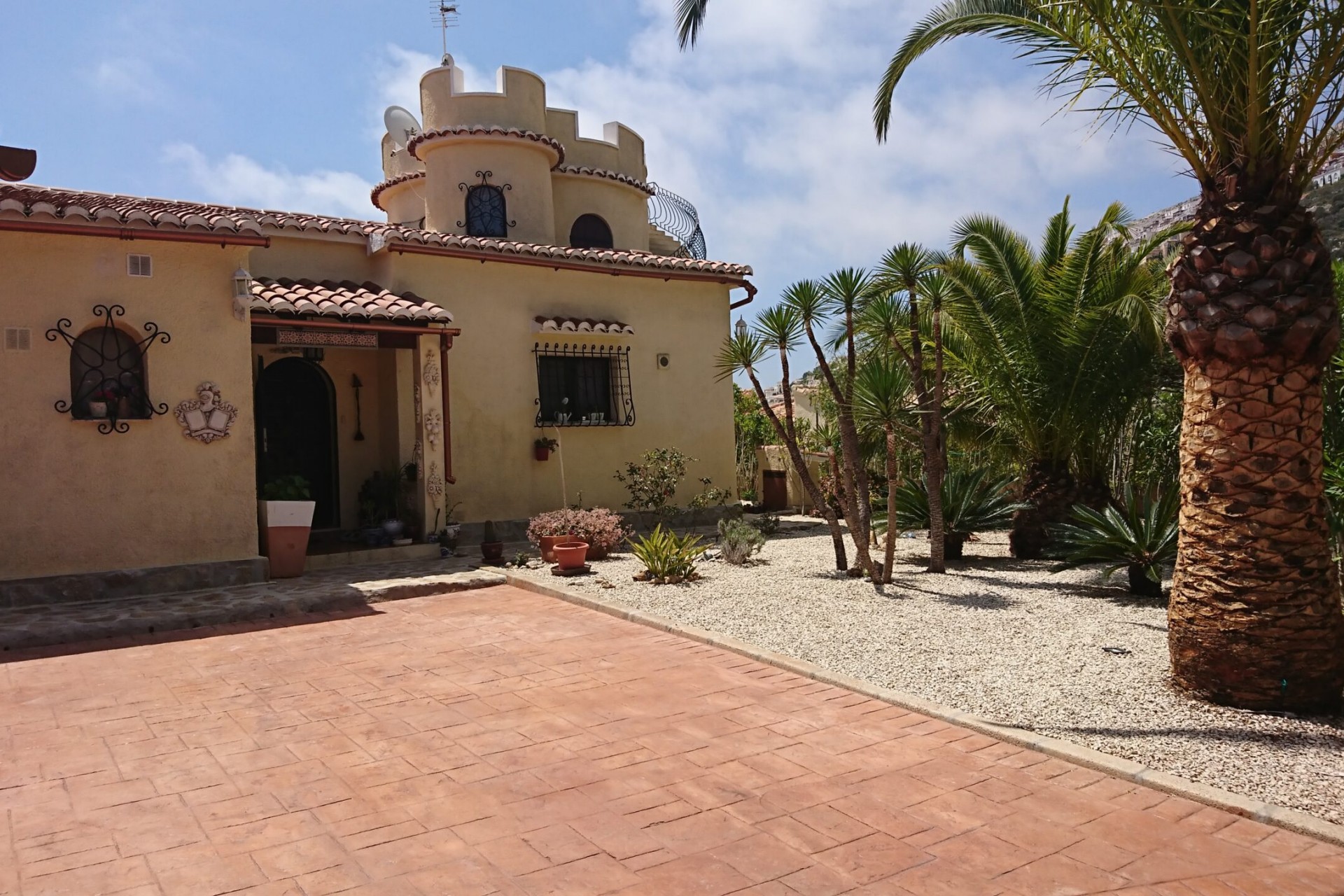 Resale - Villa -
Benitachell - Cumbre del Sol