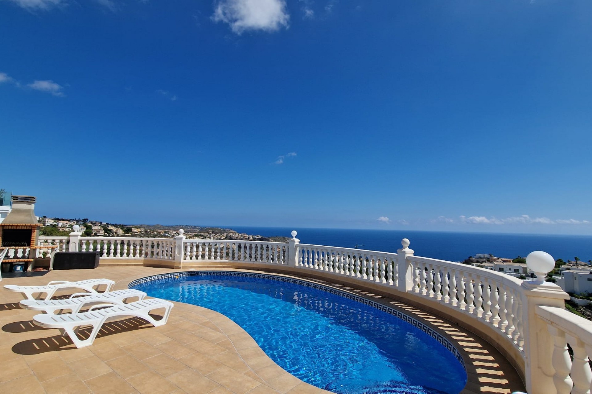 Resale - Villa -
Benitachell / El Poble Nou de Benitatxell - Cumbre del Sol