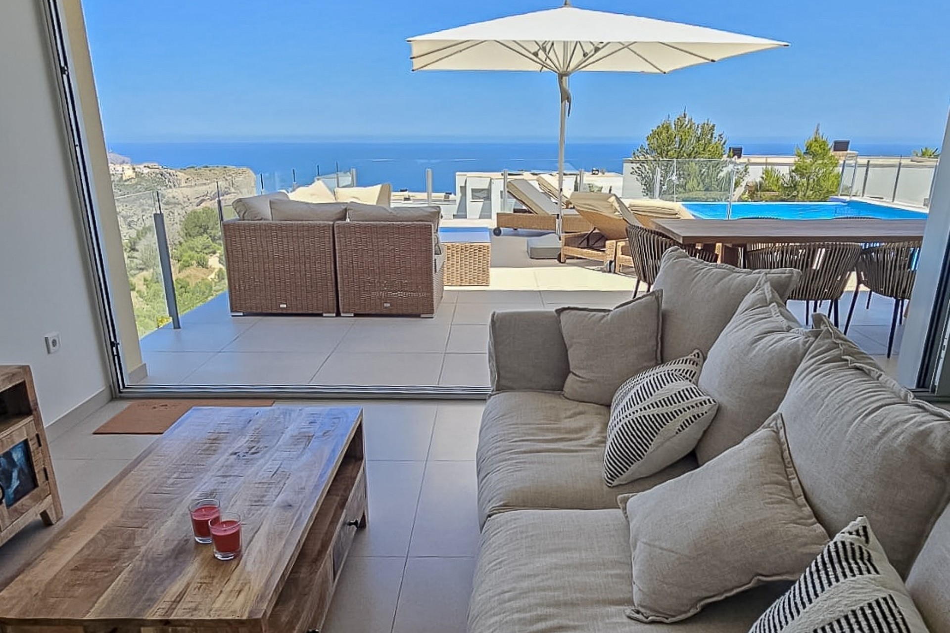 Resale - Villa -
Benitachell / El Poble Nou de Benitatxell - Cumbre del Sol