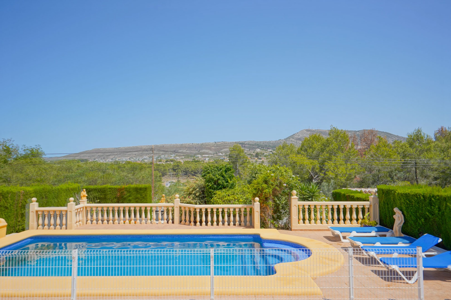 Resale - Villa -
Benitachell - Les Fonts