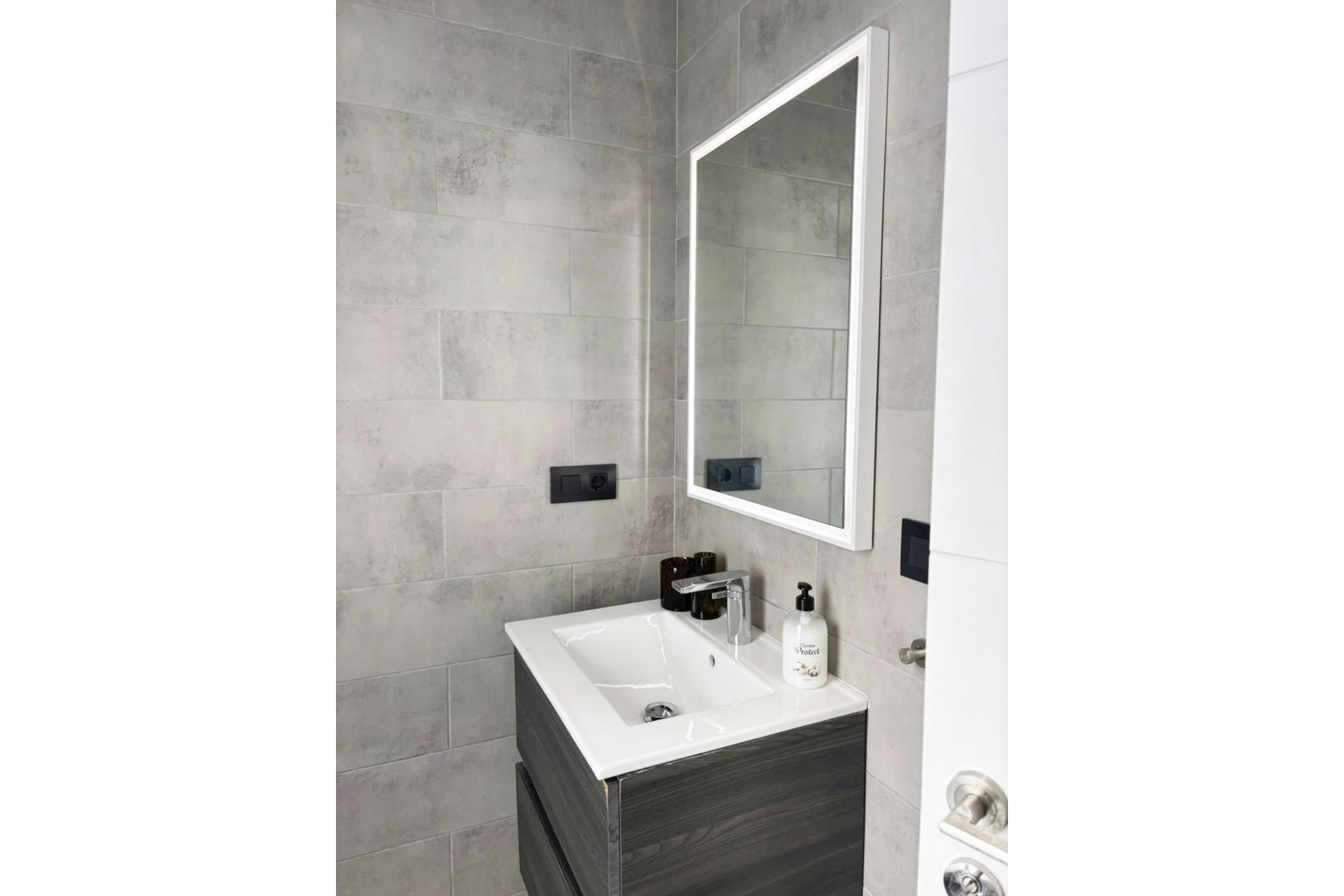 Resale - Villa -
Calpe - Benicolada