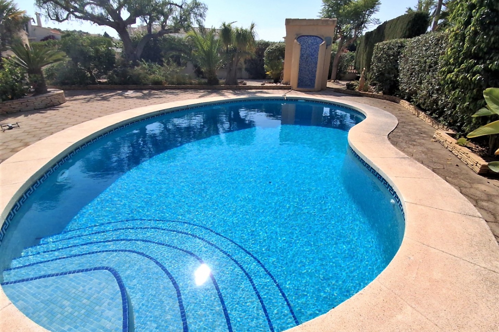 Resale - Villa -
Calpe / Calp - Carrió - La Merced - Los Pinos