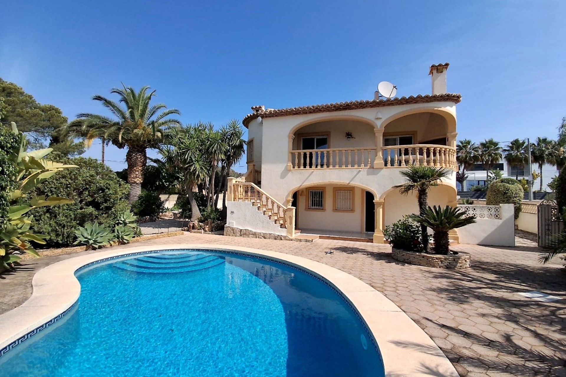 Resale - Villa -
Calpe / Calp - Carrió - La Merced - Los Pinos