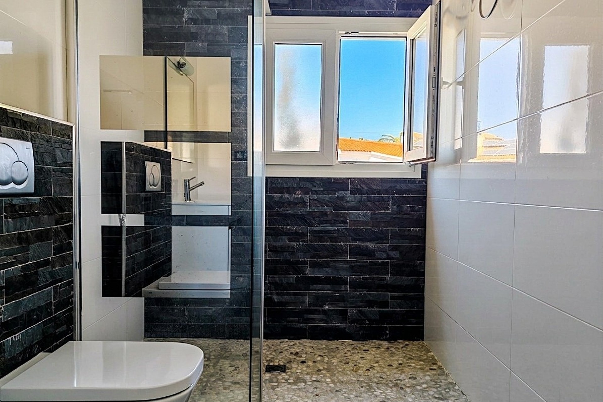 Resale - Villa -
Calpe / Calp - Carrió - La Merced - Los Pinos