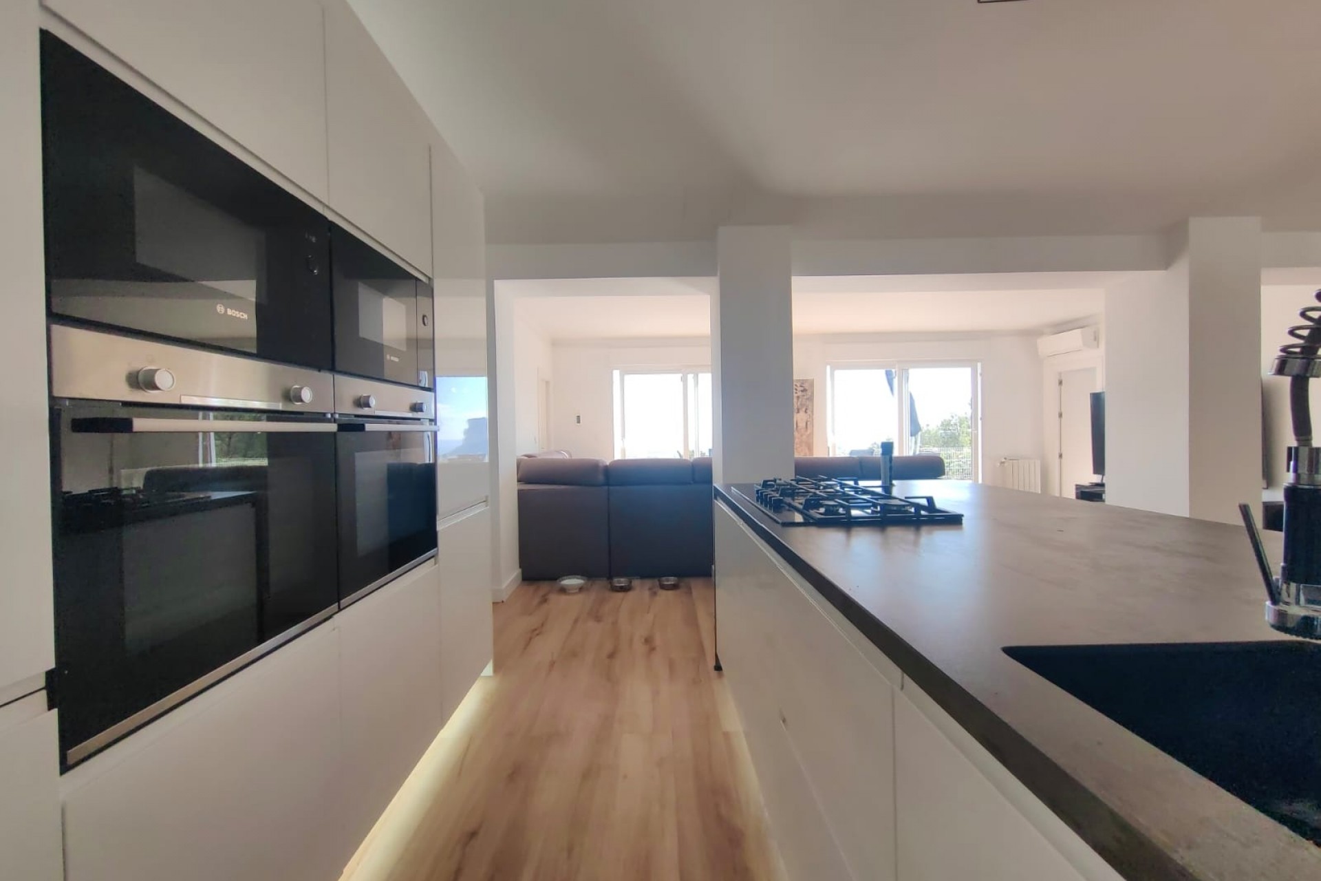 Resale - Villa -
Calpe / Calp - Oltamar - Cucarres