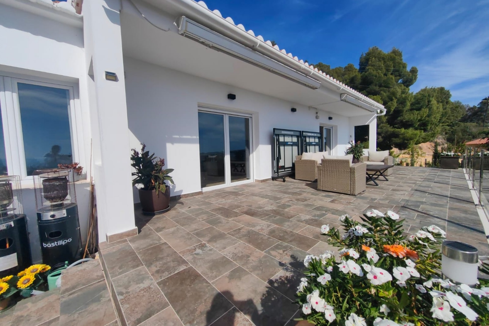 Resale - Villa -
Calpe / Calp - Oltamar - Cucarres