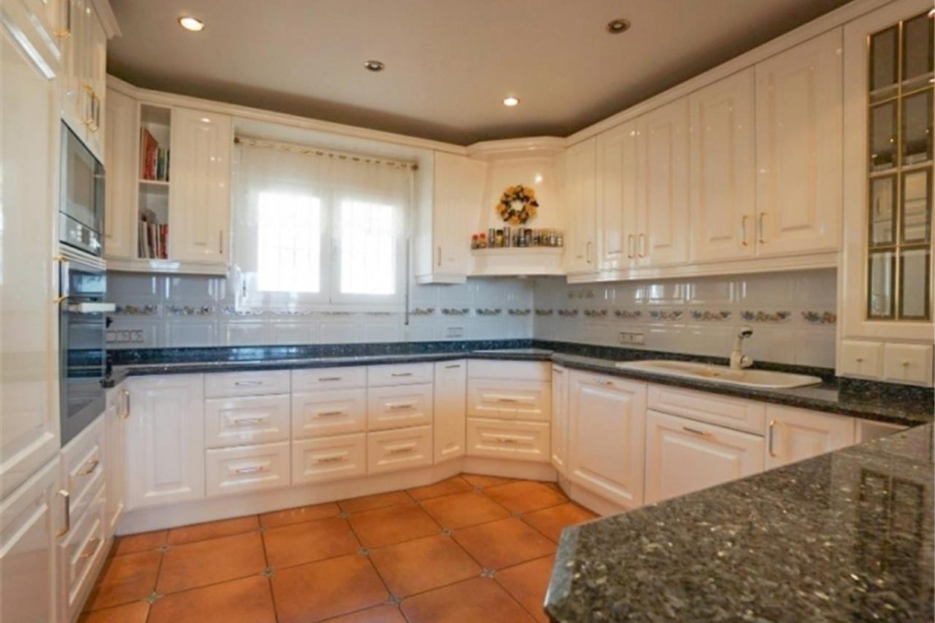 Resale - Villa -
Calpe - Canuta