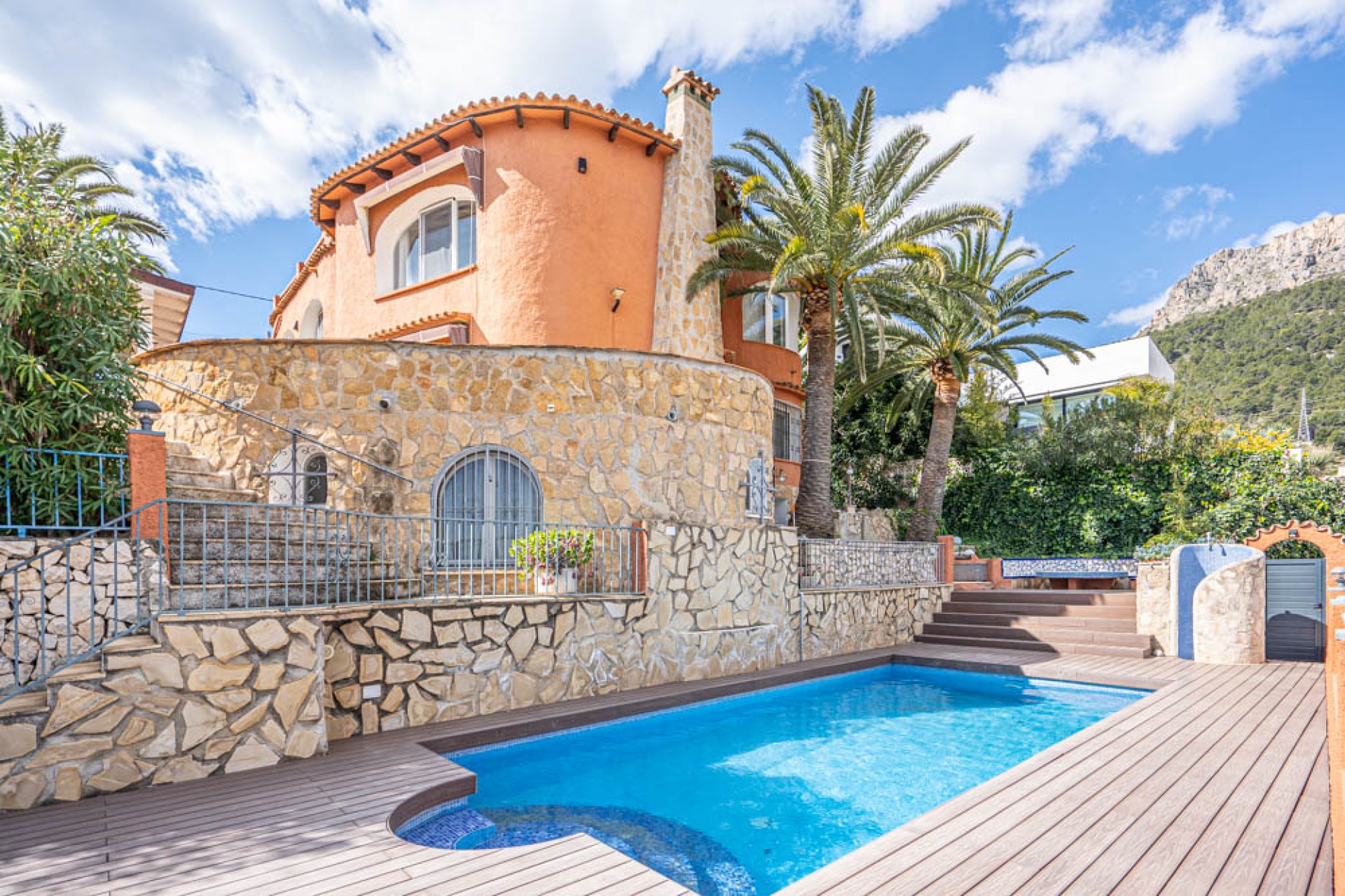 Resale - Villa -
Calpe - Canuta