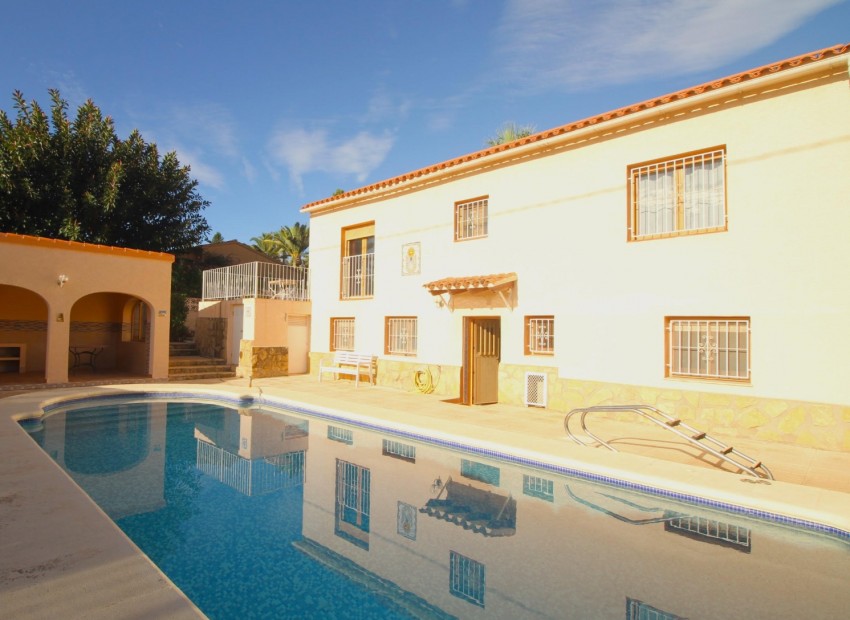 Resale - Villa -
Calpe - Canuta