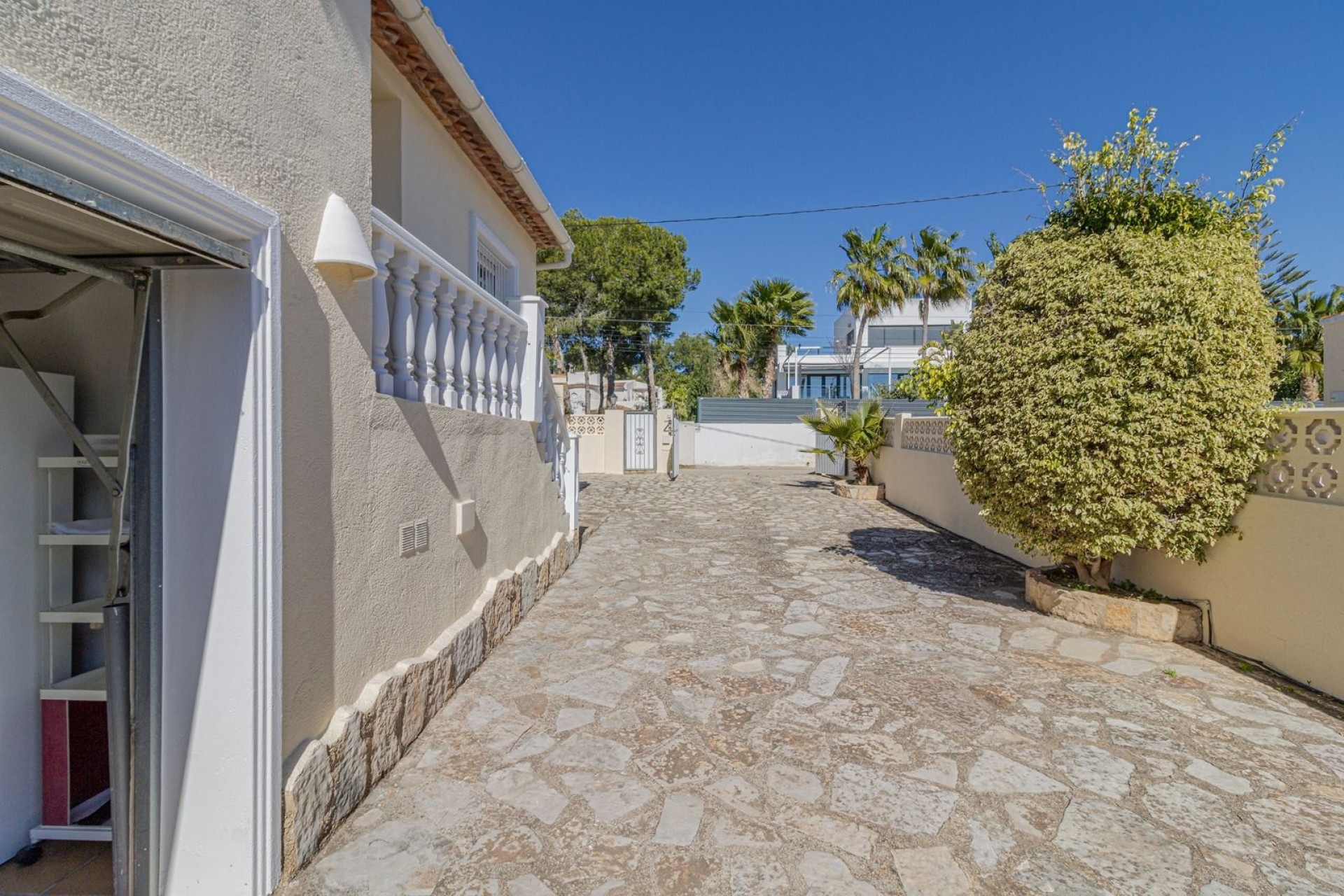 Resale - Villa -
Calpe - Carrio