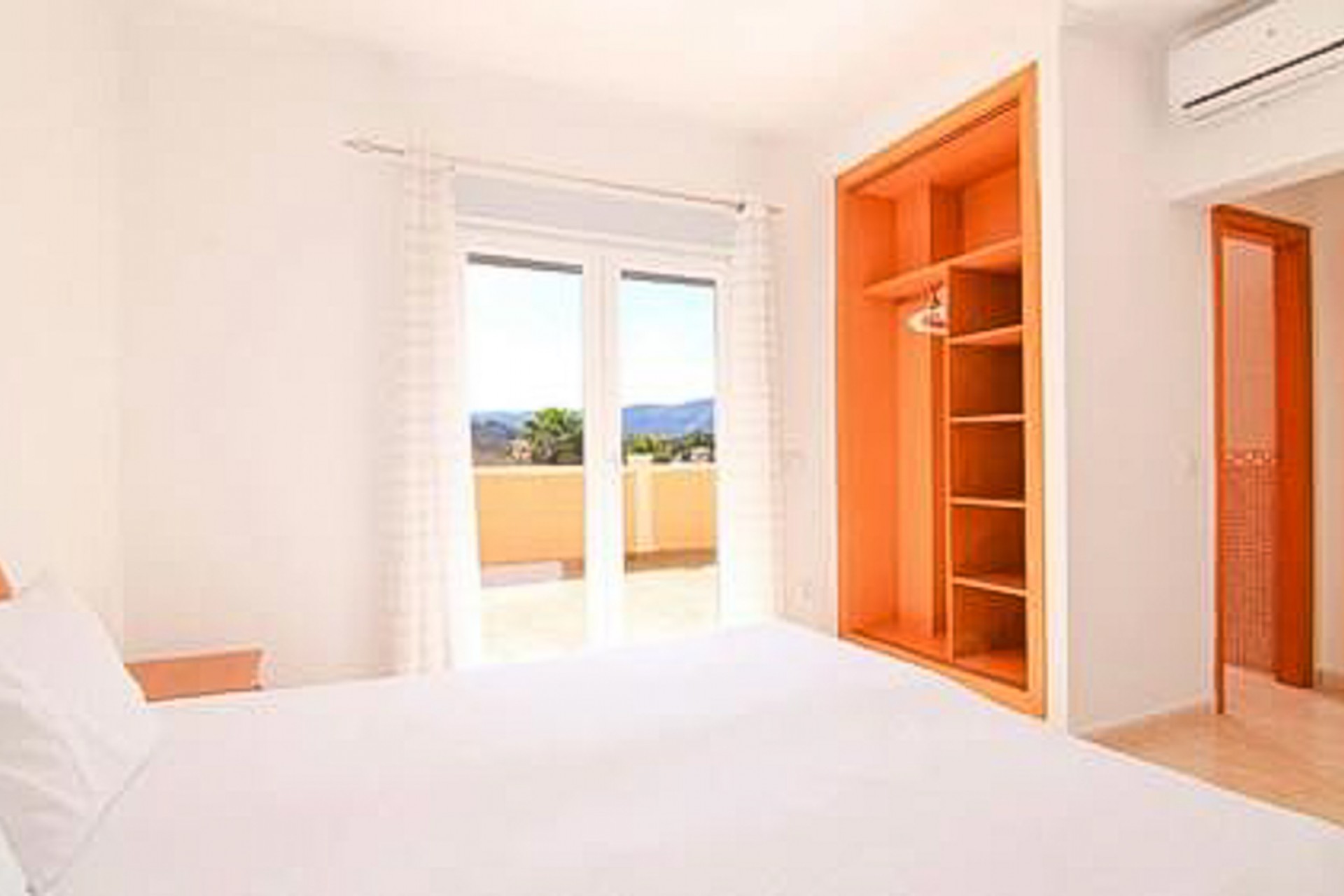 Resale - Villa -
Calpe - Cometa III