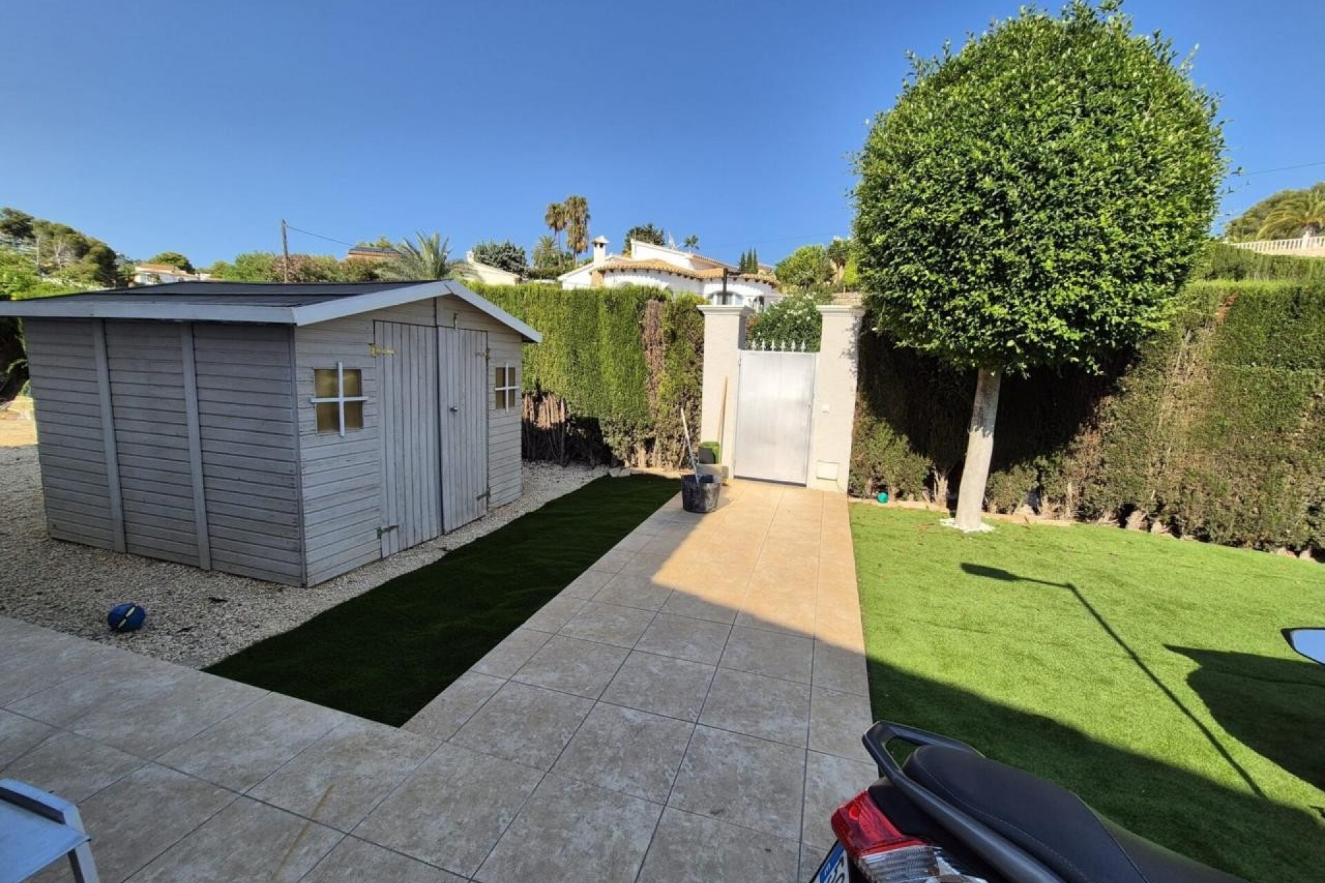 Resale - Villa -
Calpe - Cometa