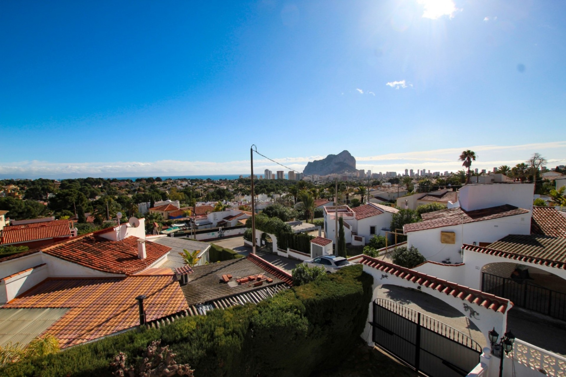 Resale - Villa -
Calpe - Cometa