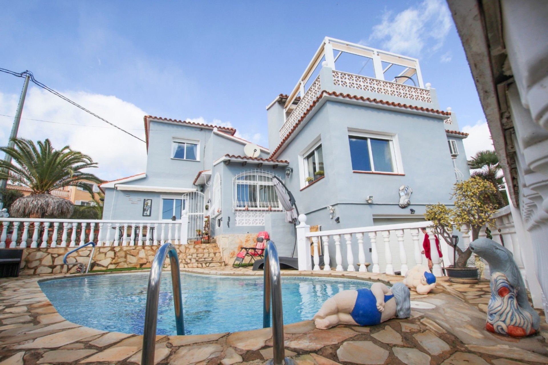 Resale - Villa -
Calpe - Cometa