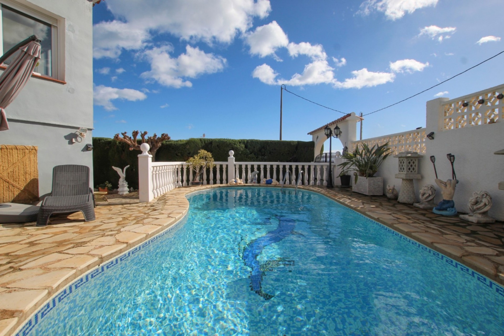 Resale - Villa -
Calpe - Cometa