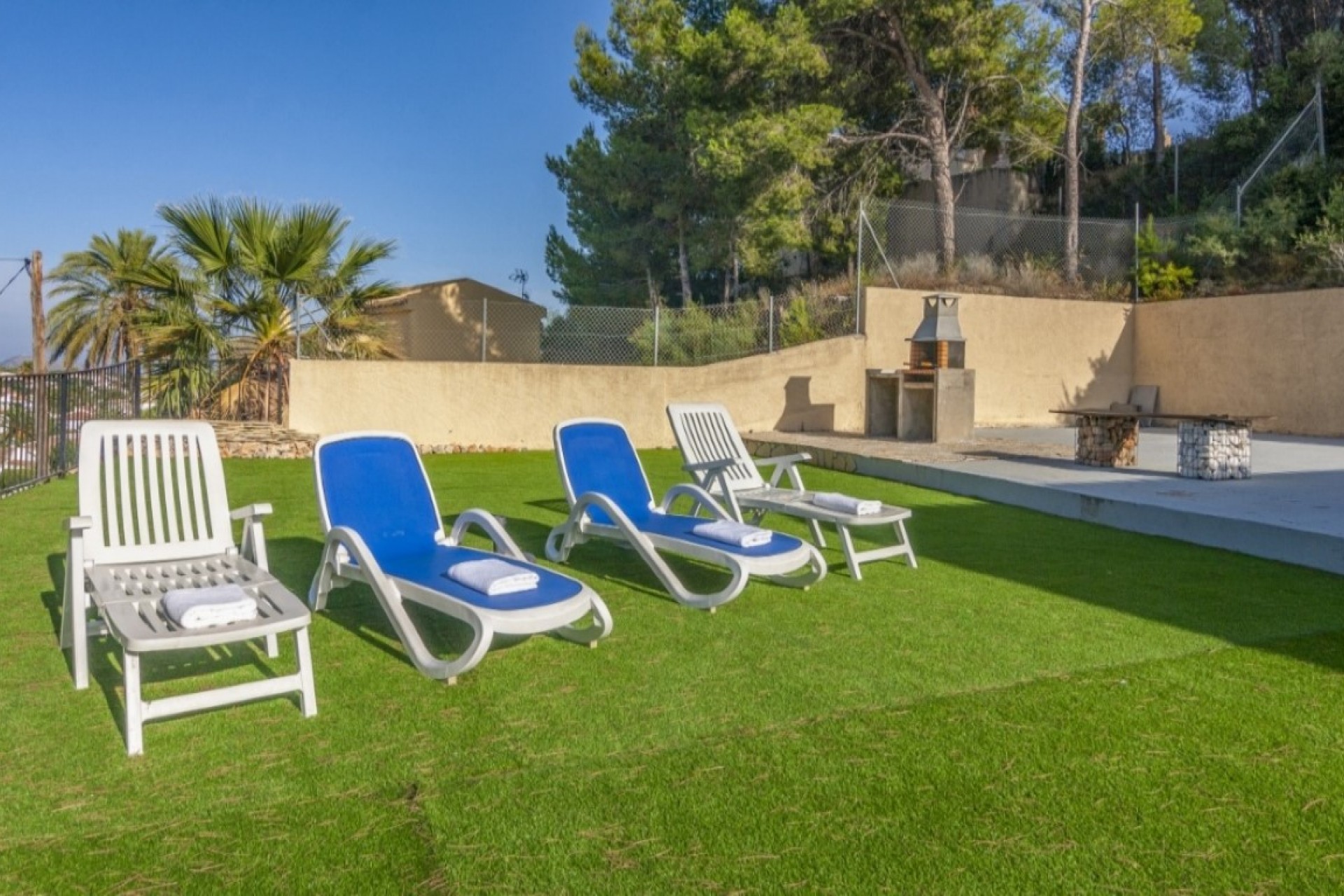 Resale - Villa -
Calpe - Cometa