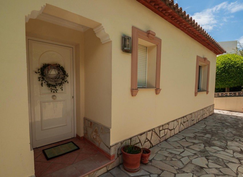 Resale - Villa -
Calpe - Gran Sol