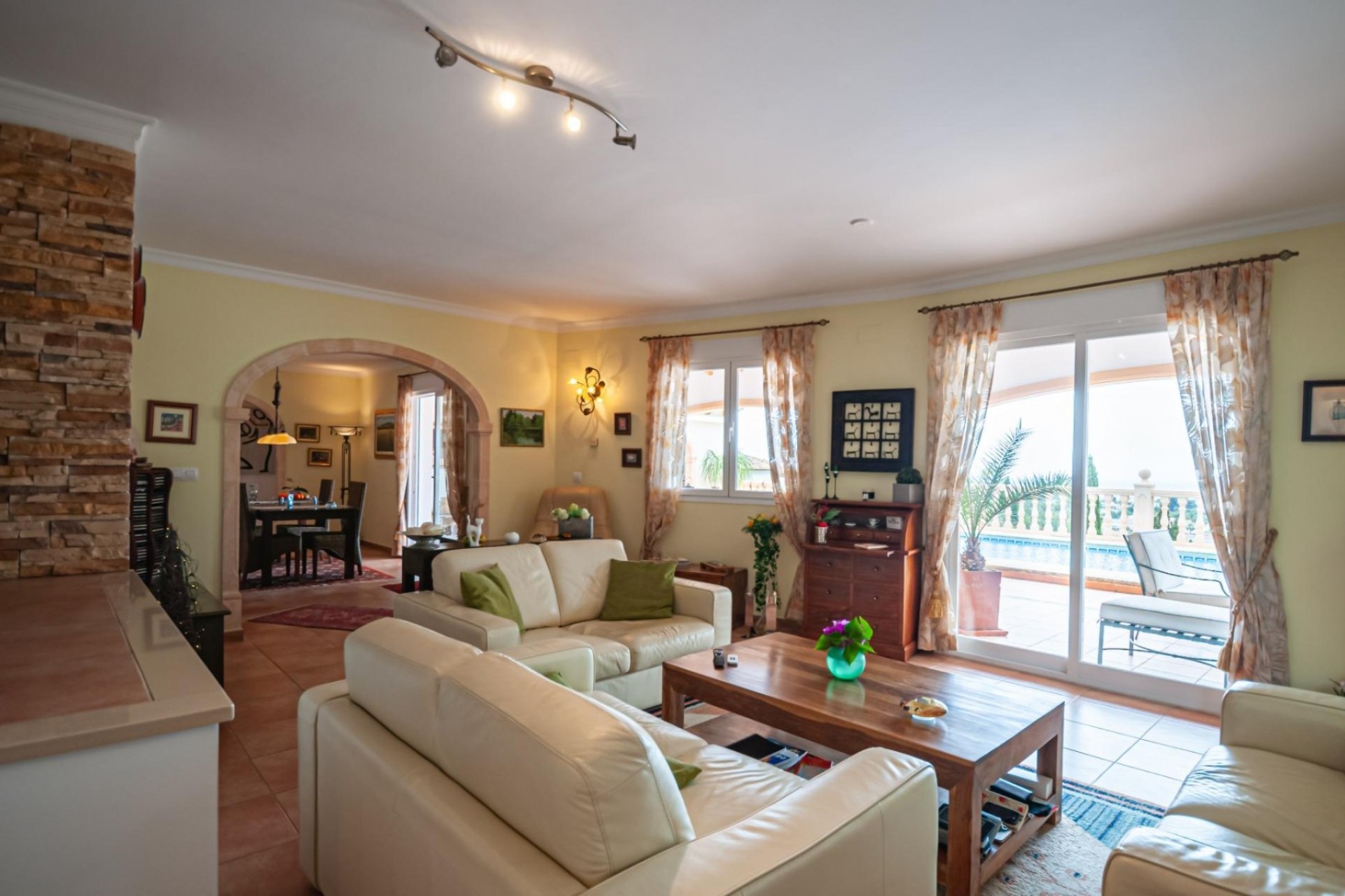 Resale - Villa -
Calpe - Gran Sol