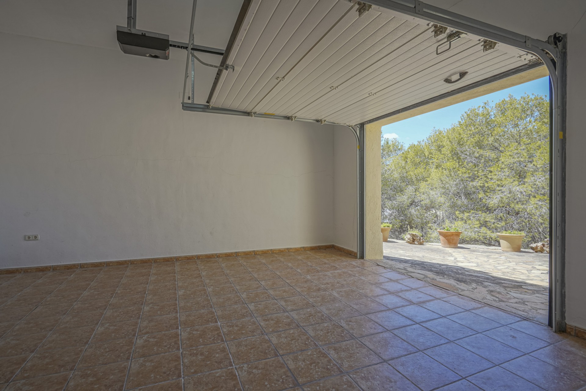 Resale - Villa -
Calpe - La Empedrola