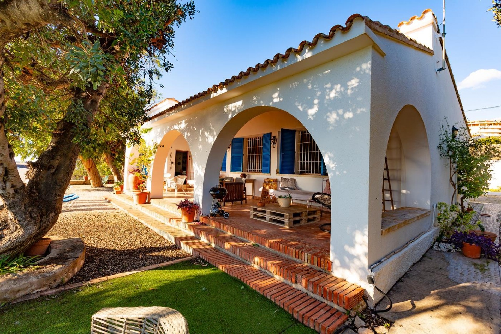 Resale - Villa -
Calpe - Manzaneras