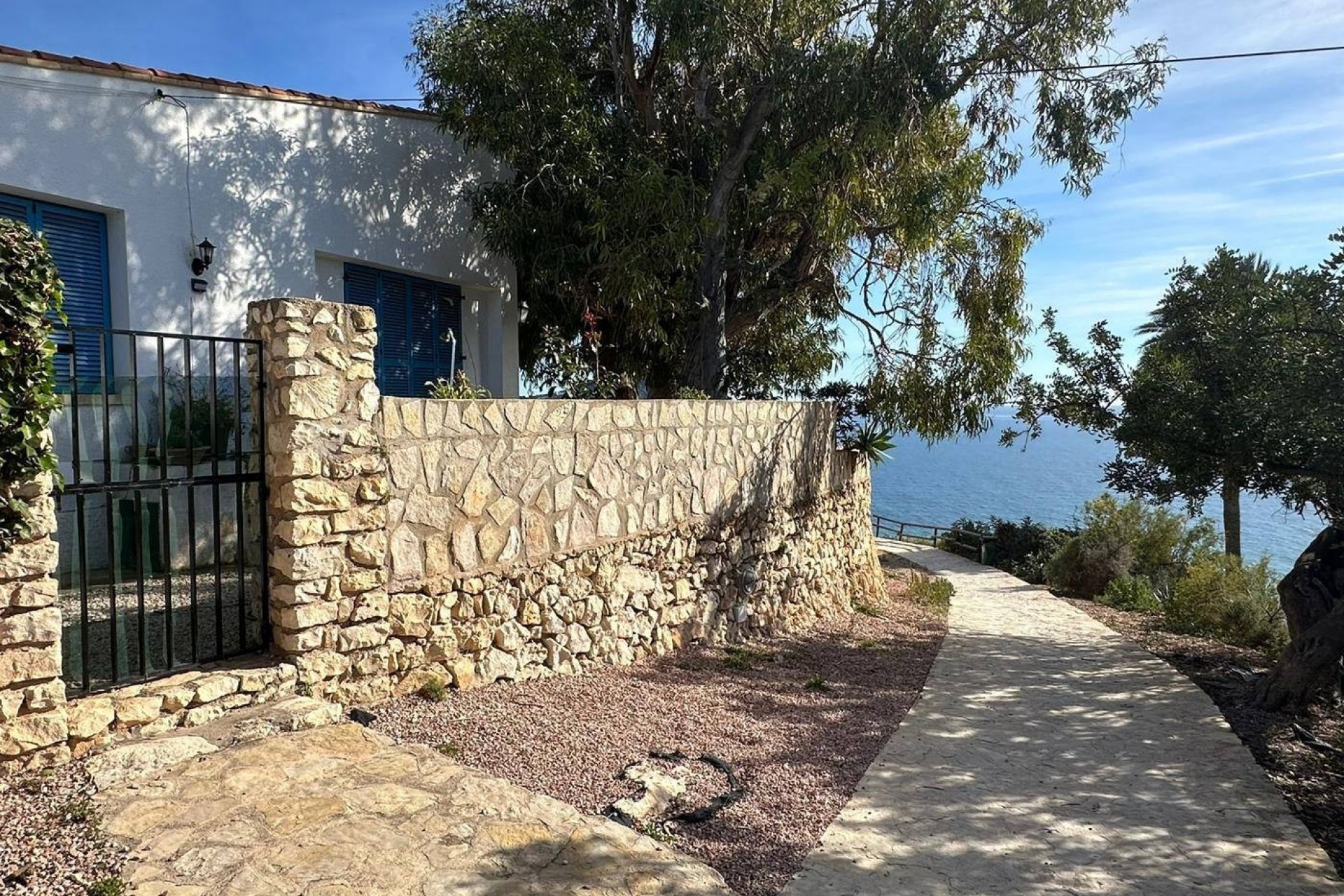Resale - Villa -
Calpe - Manzaneras