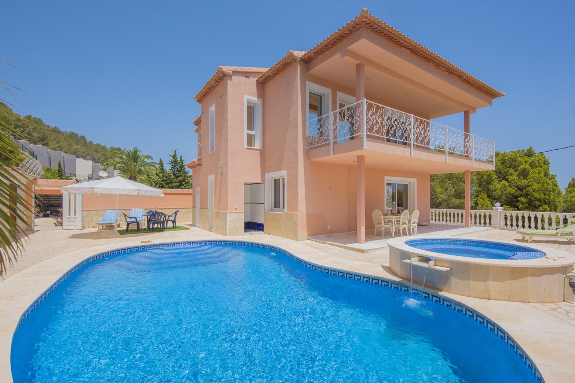 Resale - Villa -
Calpe - Oltamar