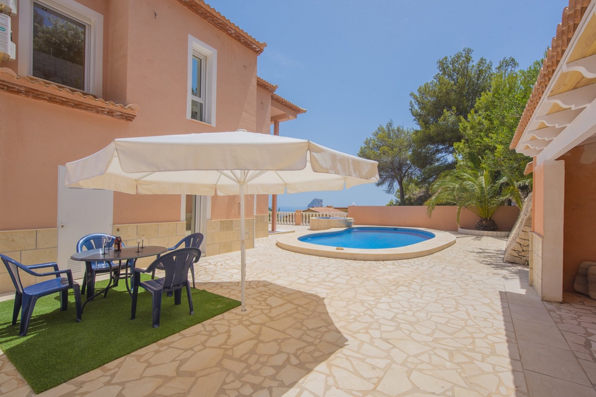 Resale - Villa -
Calpe - Oltamar