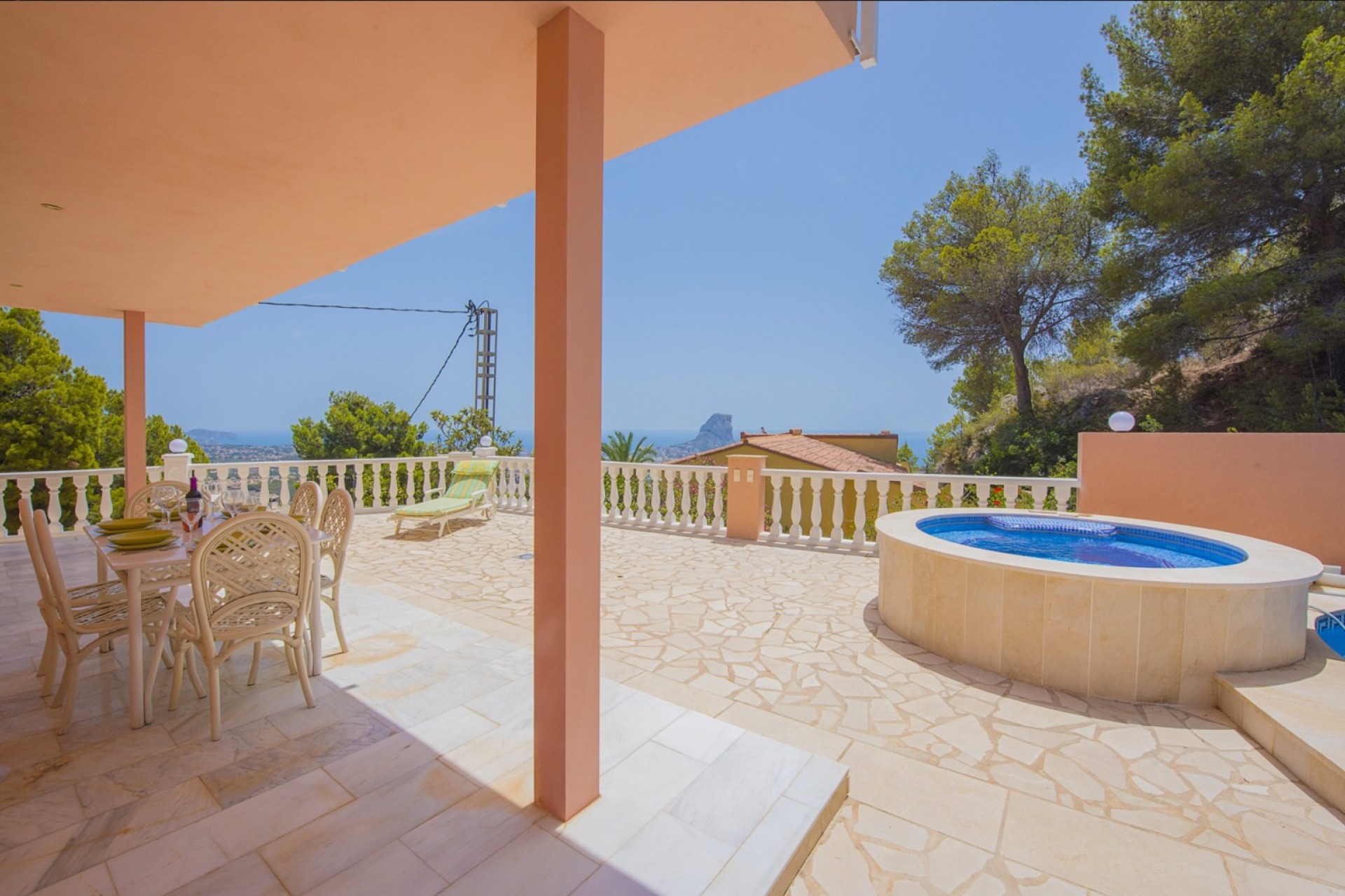 Resale - Villa -
Calpe - Oltamar