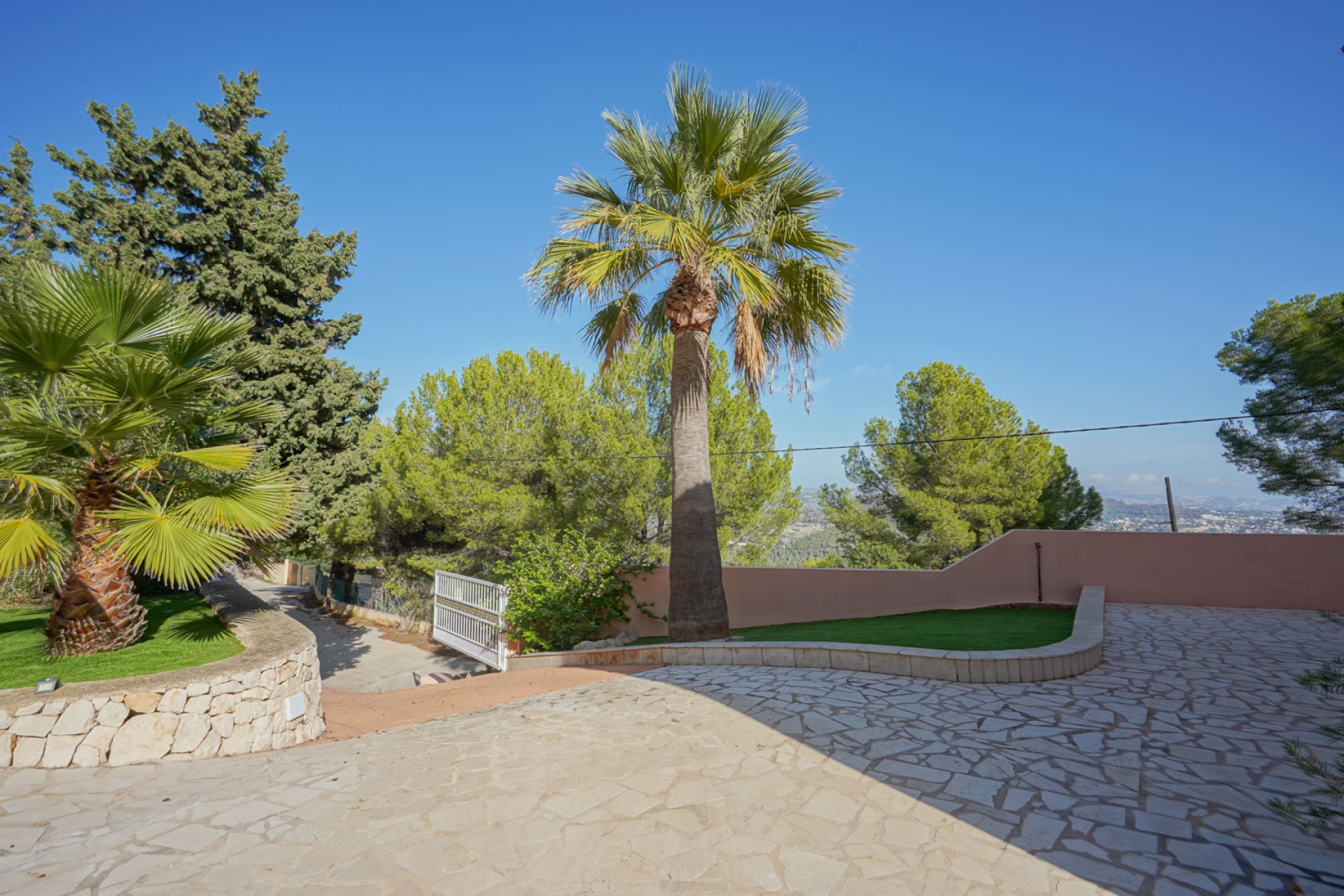 Resale - Villa -
Calpe - Oltamar