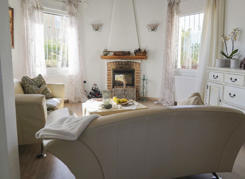 Resale - Villa -
Calpe - Ortenbach