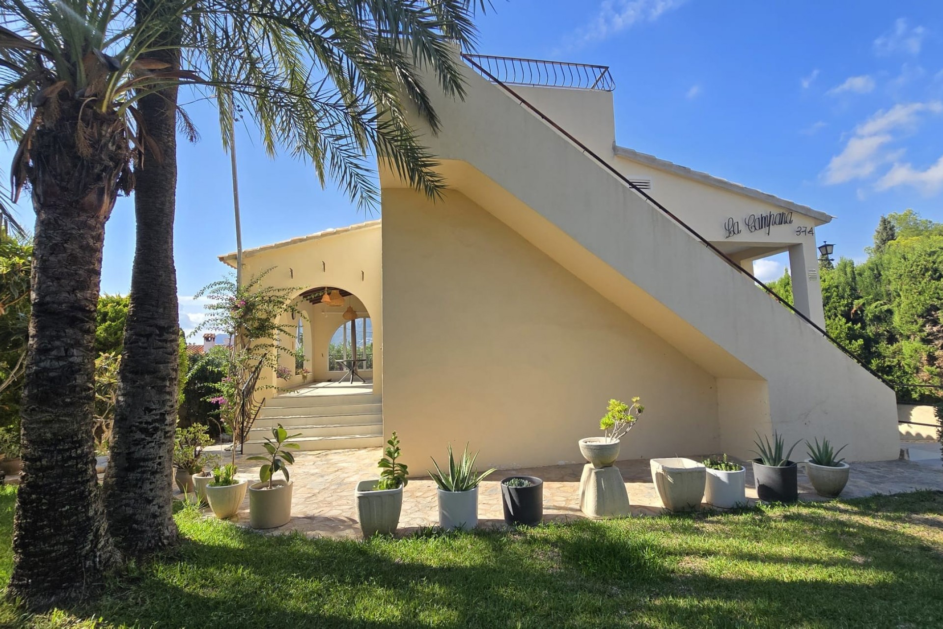 Resale - Villa -
Calpe - Partida Calalga