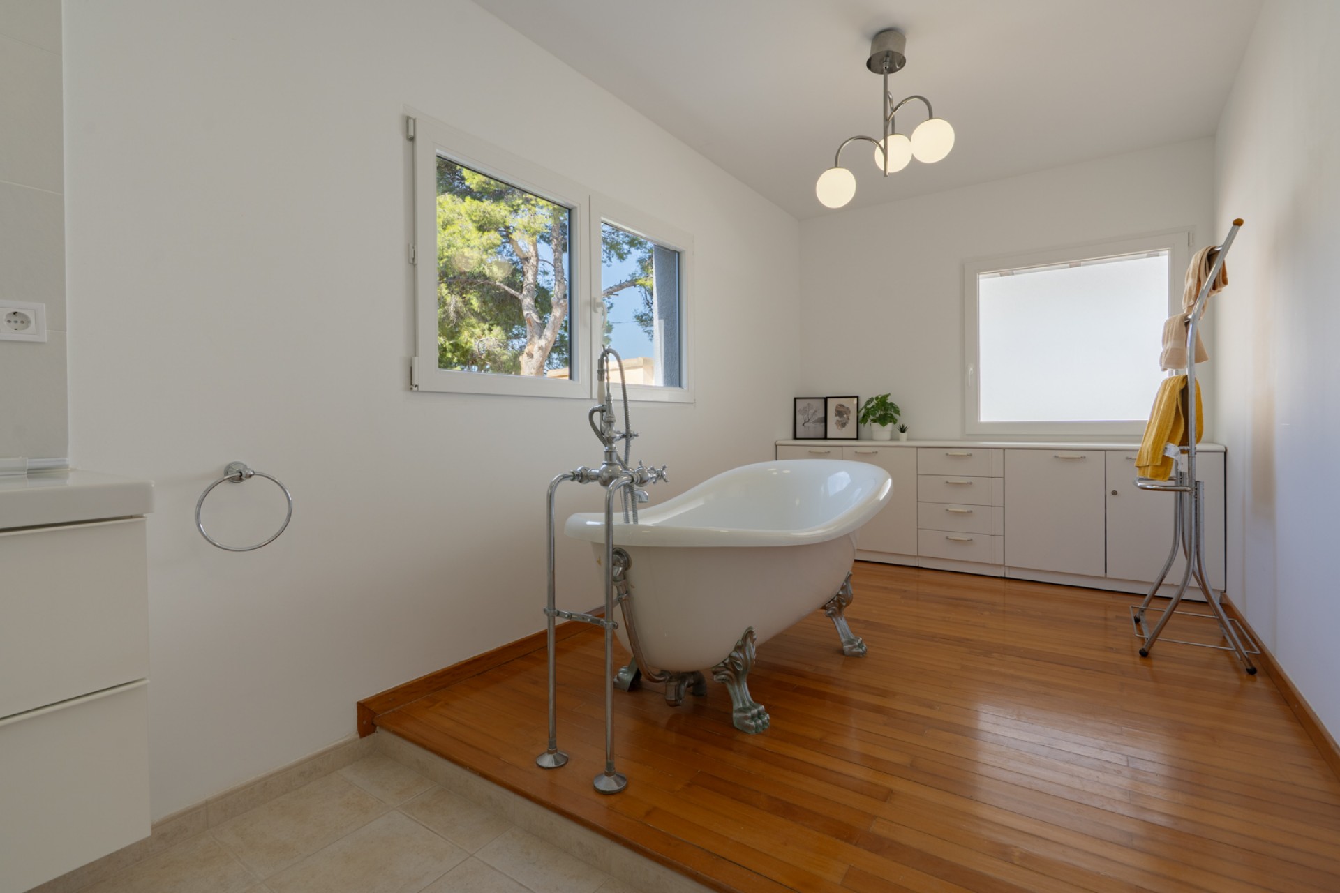 Resale - Villa -
Calpe - Partida Enchinent