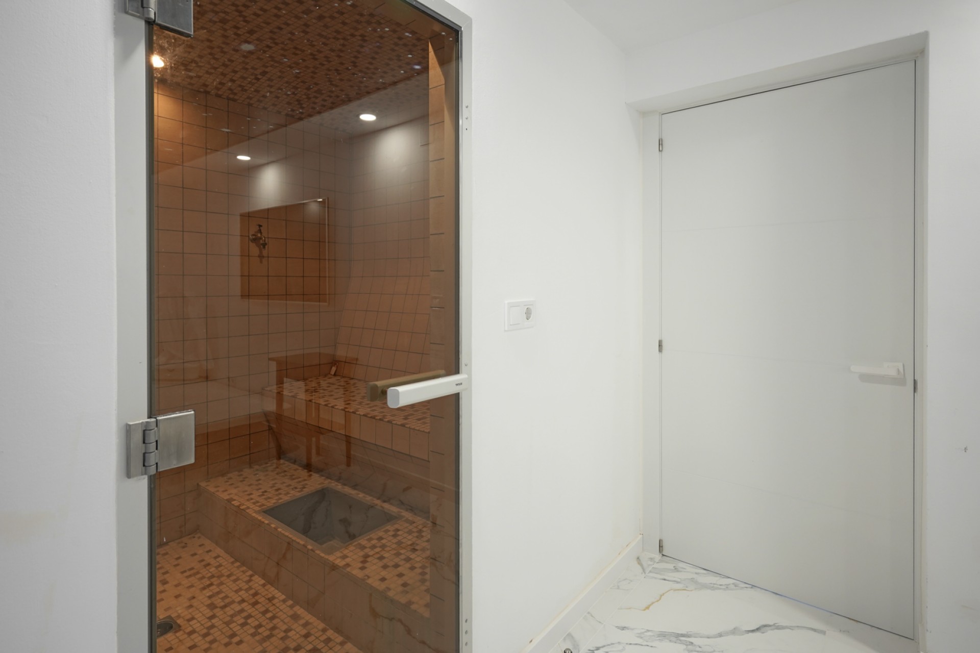 Resale - Villa -
Calpe - Partida Enchinent