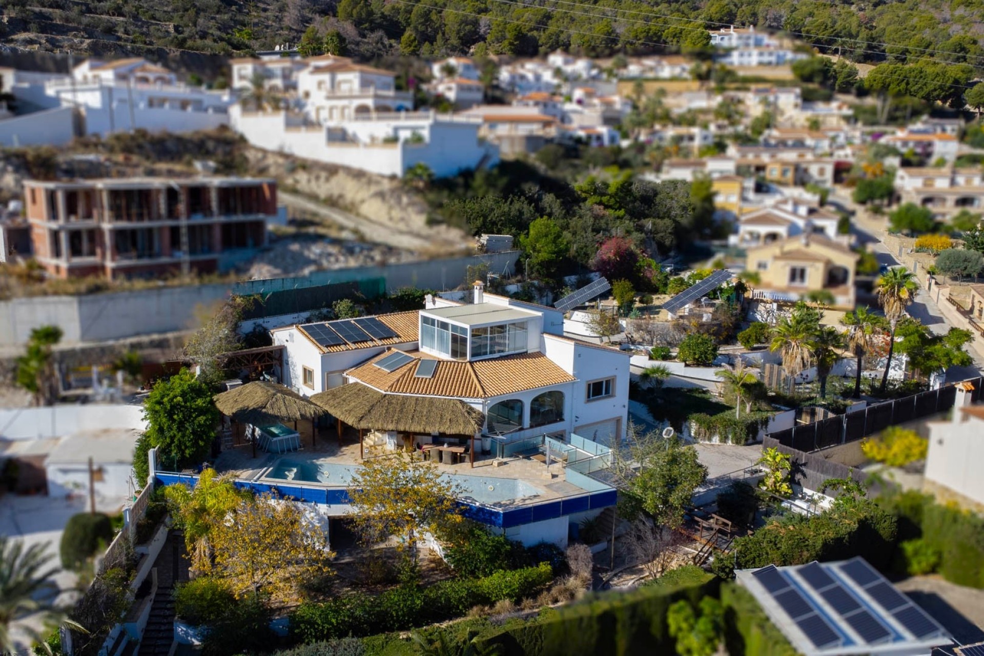 Resale - Villa -
Calpe - Partida Les Cucarres
